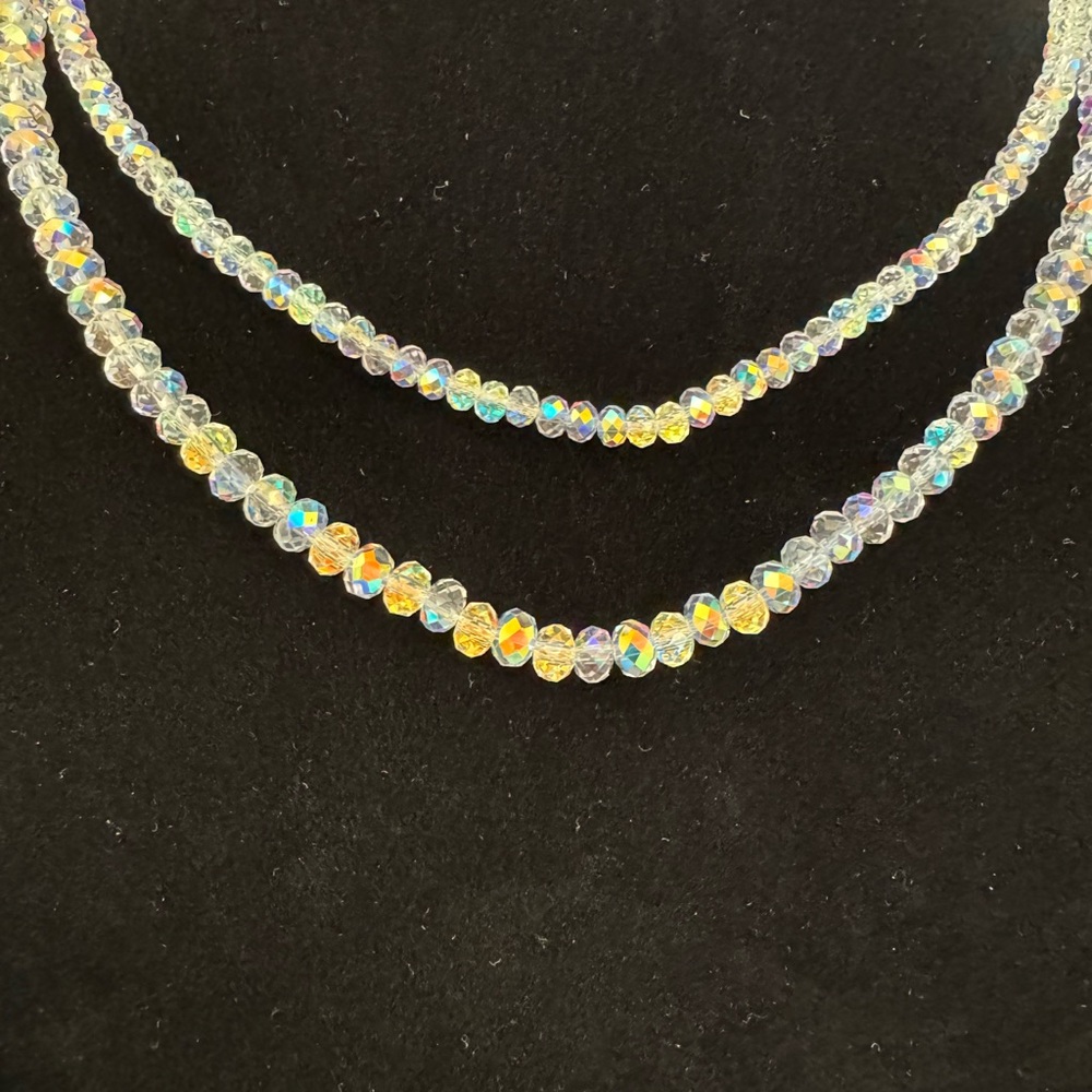 - Crystal beaded necklace NEW